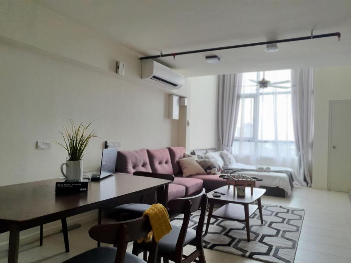 The Perfect Getaway @ Tamarind Suites, Netflix 300Mbps Cyberjaya Esterno foto
