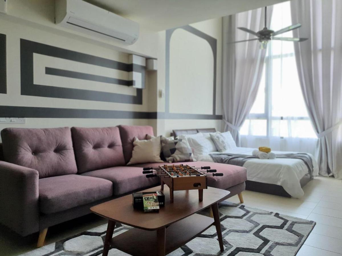 The Perfect Getaway @ Tamarind Suites, Netflix 300Mbps Cyberjaya Esterno foto