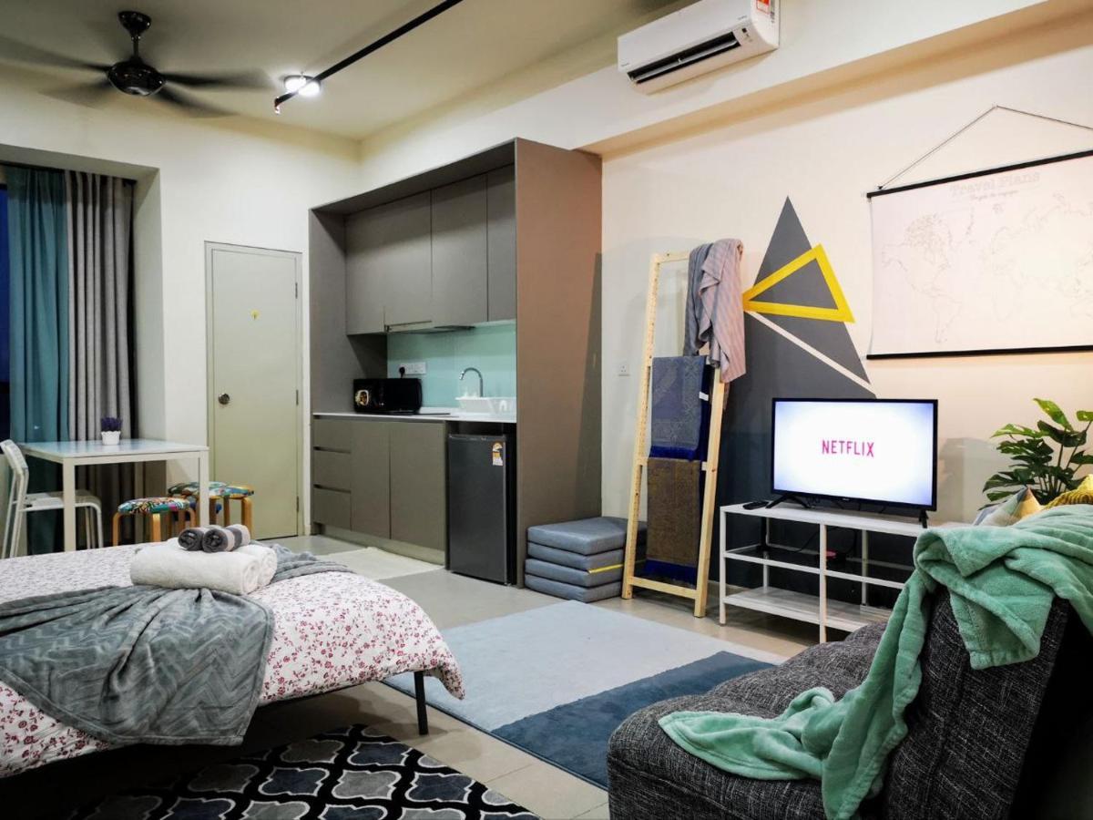 The Perfect Getaway @ Tamarind Suites, Netflix 300Mbps Cyberjaya Esterno foto